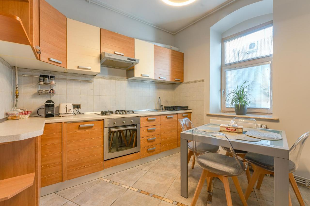 Premium Suites Postavarului Braşov Esterno foto