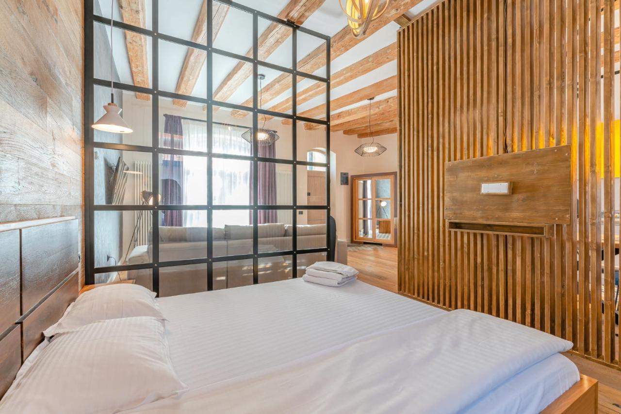 Premium Suites Postavarului Braşov Esterno foto
