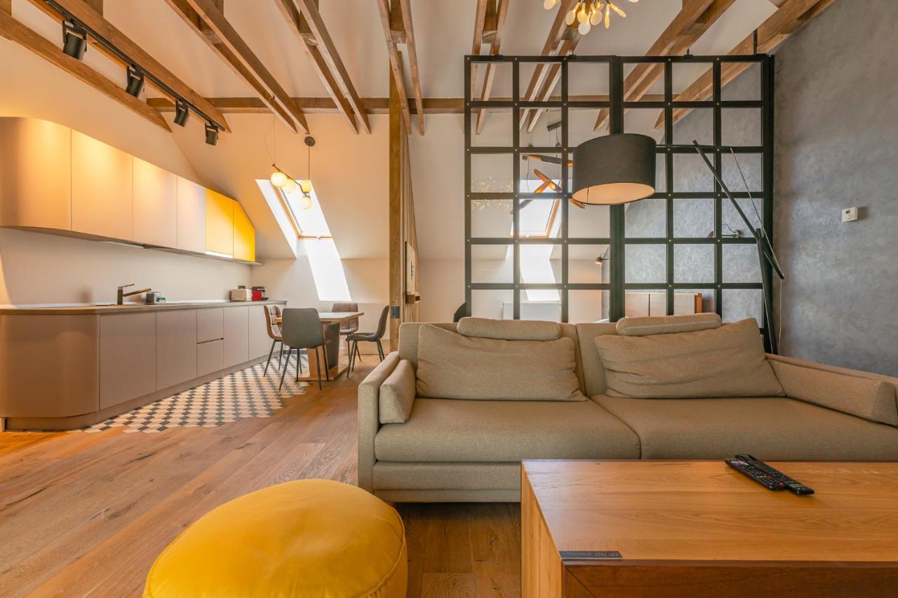Premium Suites Postavarului Braşov Esterno foto