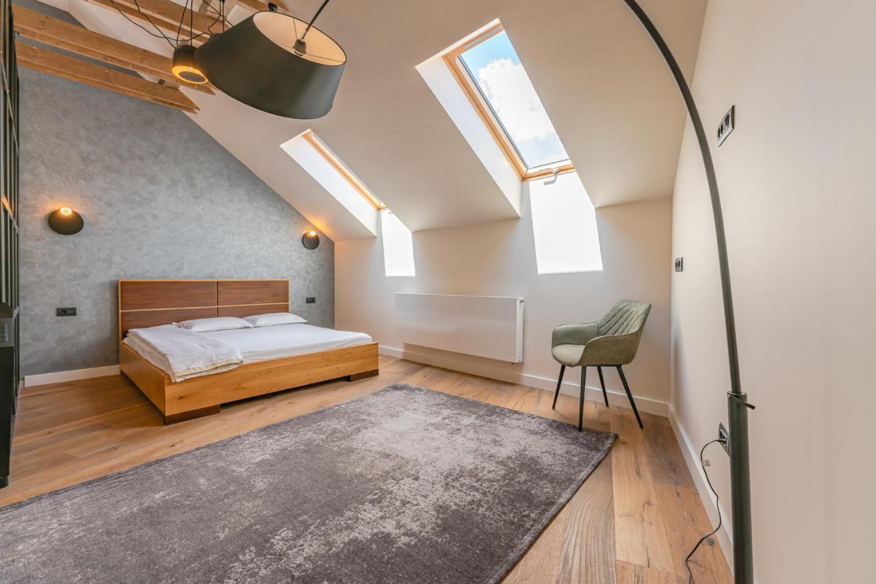 Premium Suites Postavarului Braşov Esterno foto