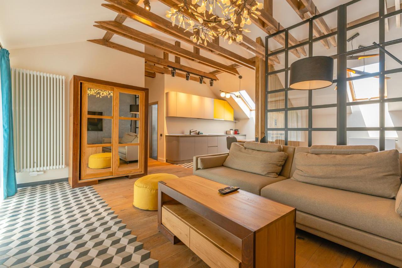 Premium Suites Postavarului Braşov Esterno foto