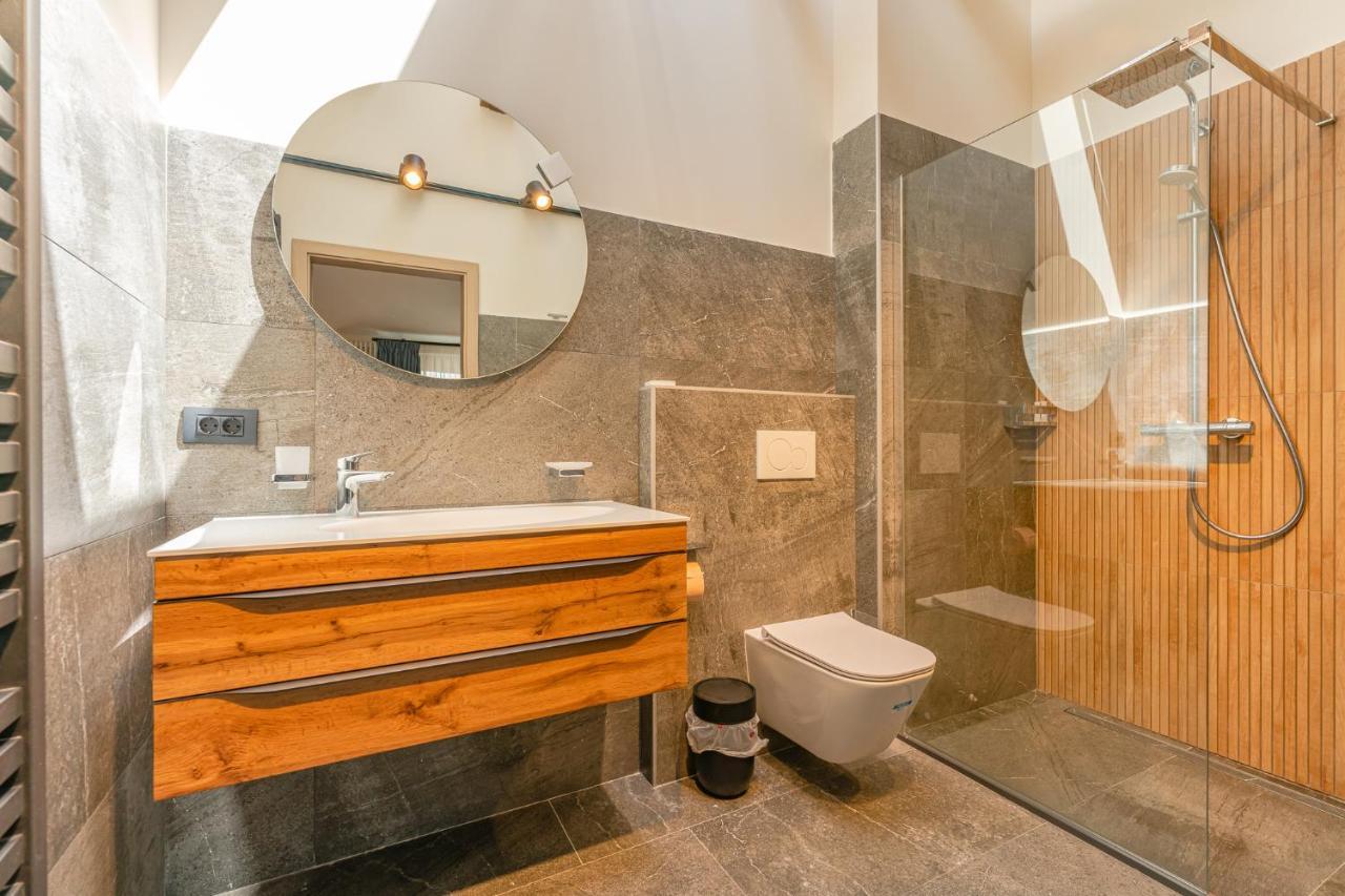 Premium Suites Postavarului Braşov Esterno foto