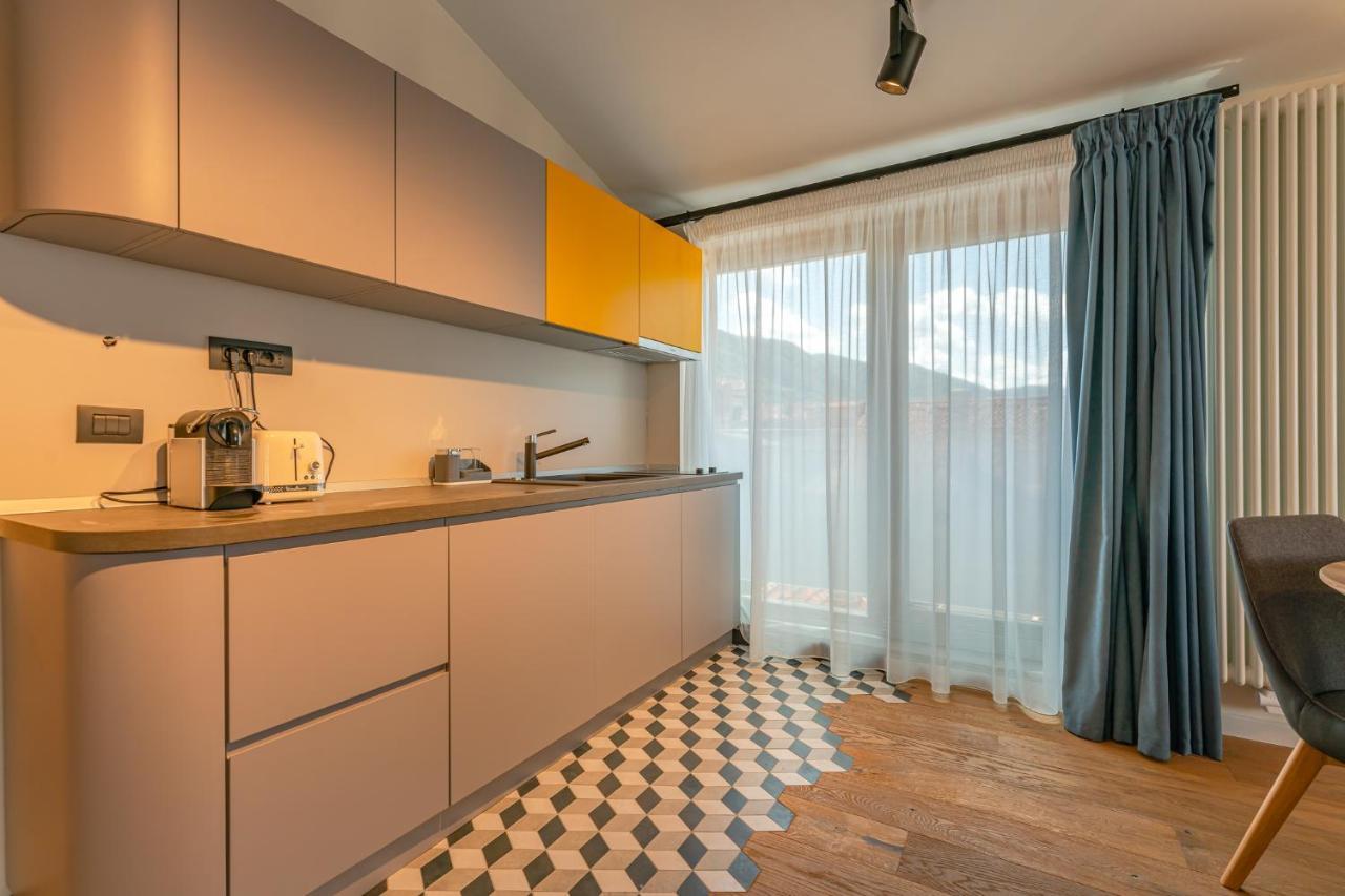 Premium Suites Postavarului Braşov Esterno foto