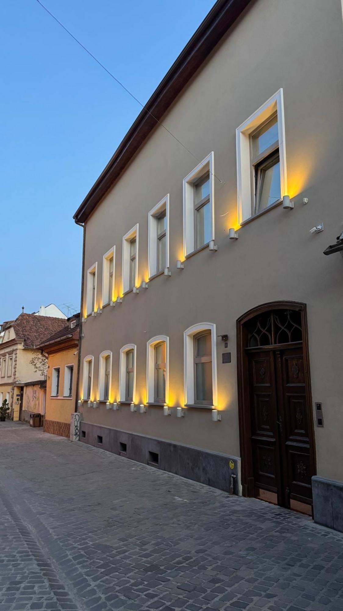 Premium Suites Postavarului Braşov Esterno foto
